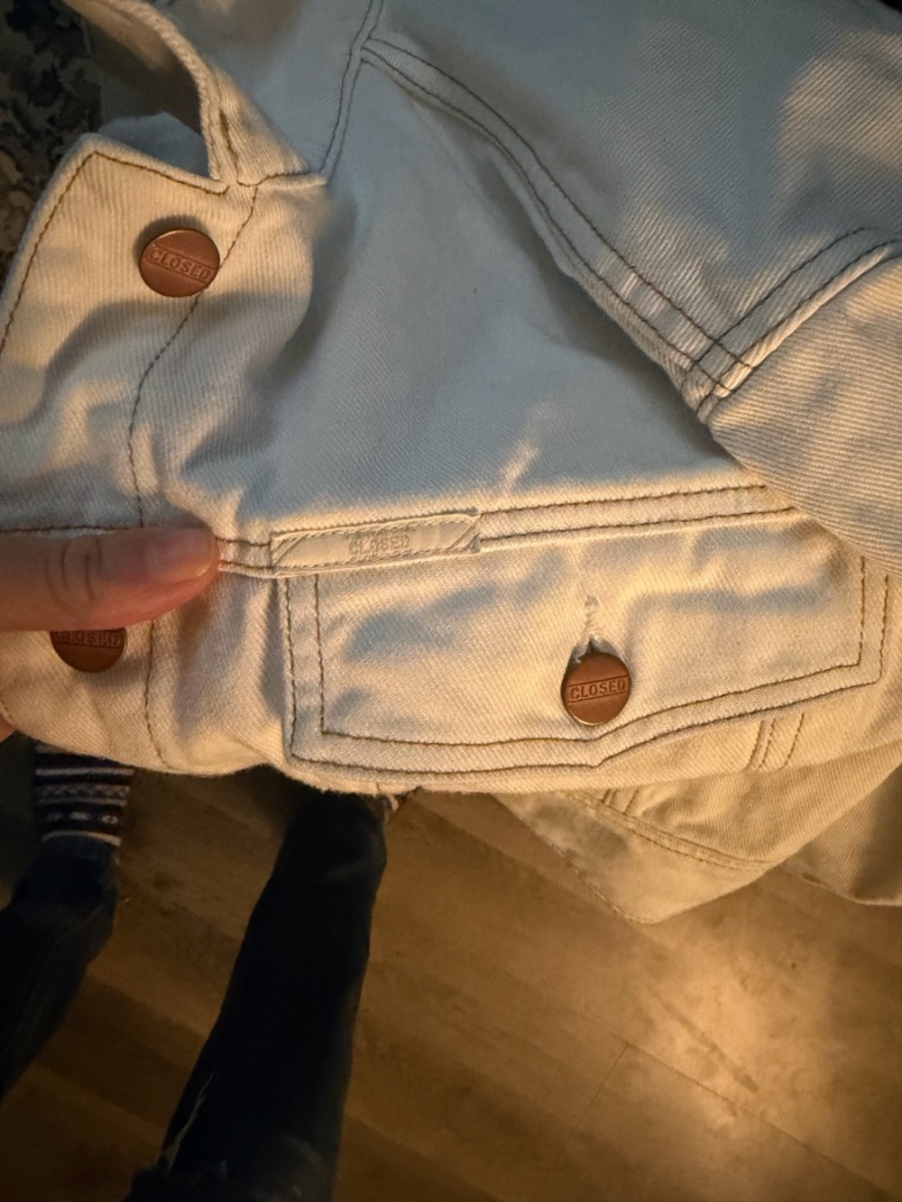 Closed Official Amaya Boxy Cropped Denim Jacket - Ecru Off-White Women’s Size M - Picture 5 of 6